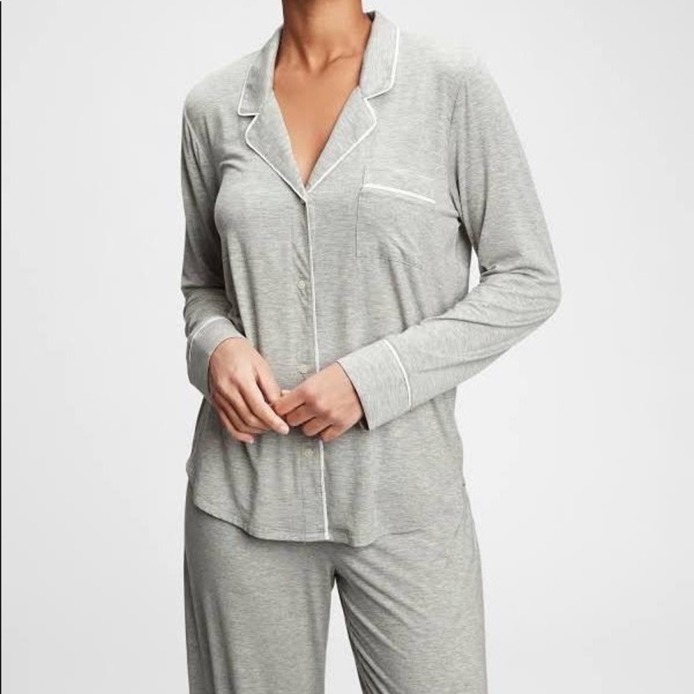 Victoria’s Secret Pajama Set with Front Pocket, gray with black accents